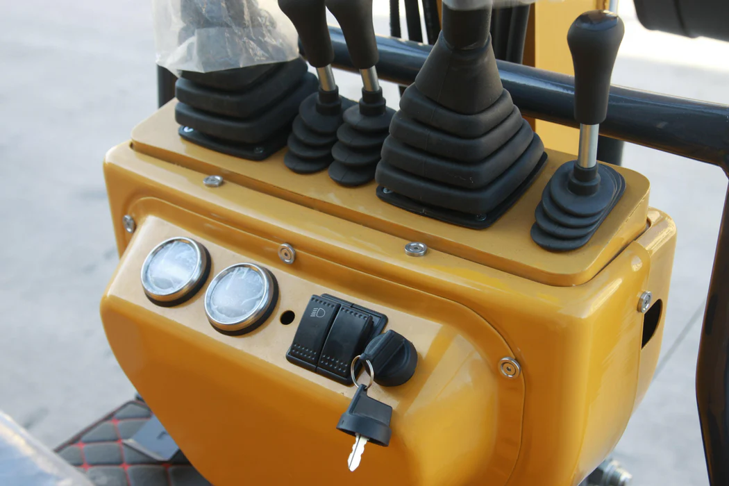 1-Ton Mini Excavator with 13.5 HP Gas Engine, Hydraulic Thumb & Side-Swing Boom - Image 11