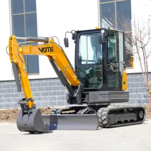 4 Ton, Kubota Diesel Engine Mini Excavator w/ Hydraulic Thumb & A/C