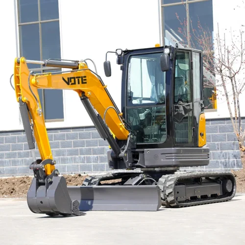 4-Ton Mini Excavator with Kubota Diesel Engine, Hydraulic Thumb & Cab A/C